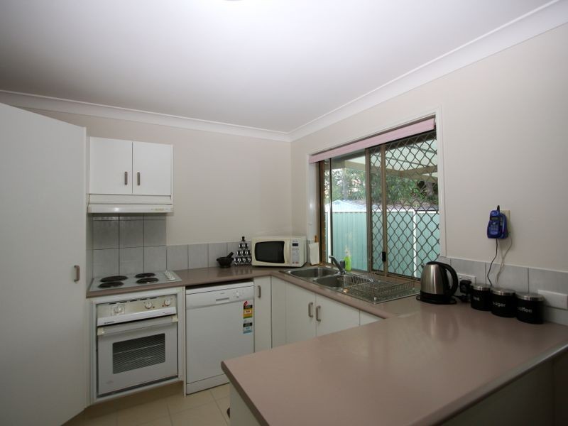 1/4 Harvey Court, Labrador QLD 4215
