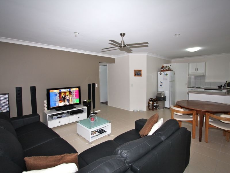 1/4 Harvey Court, Labrador QLD 4215