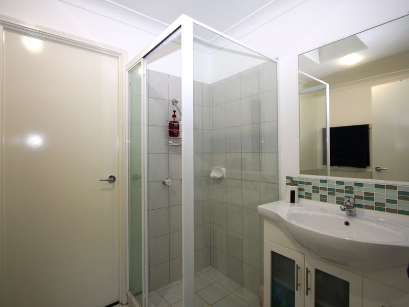 1/4 Harvey Court, Labrador QLD 4215