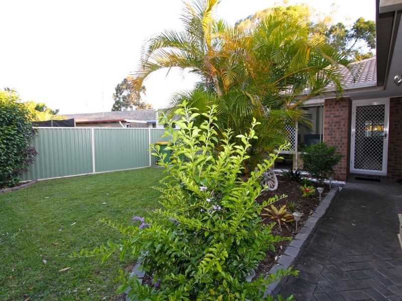 1/4 Harvey Court, Labrador QLD 4215