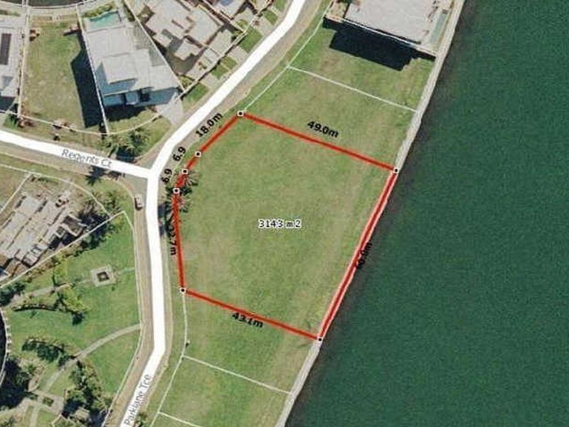 15 Parklane Terrace, Sovereign Islands QLD 4216