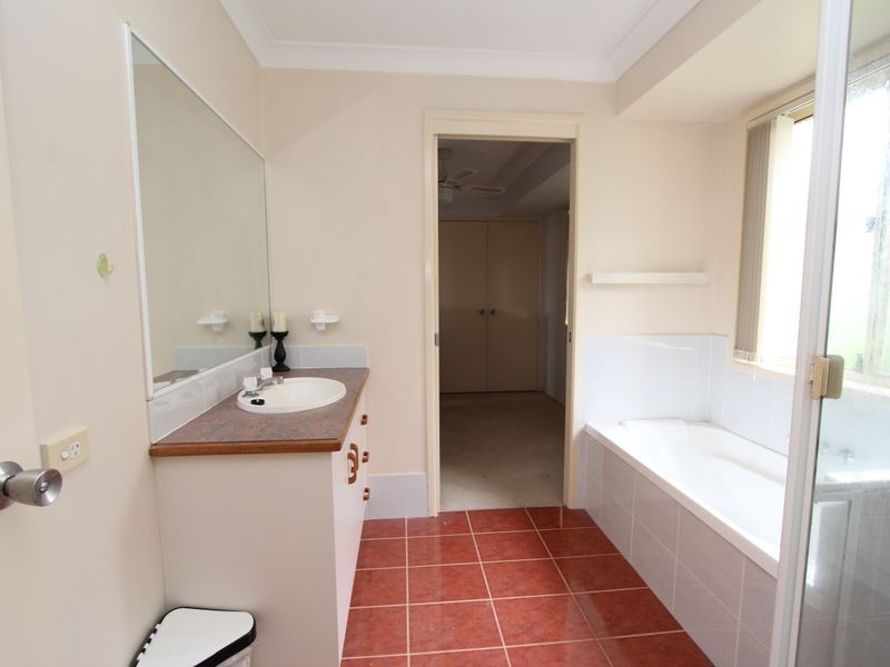 23 Mussau Street, Pacific Pines QLD 4211