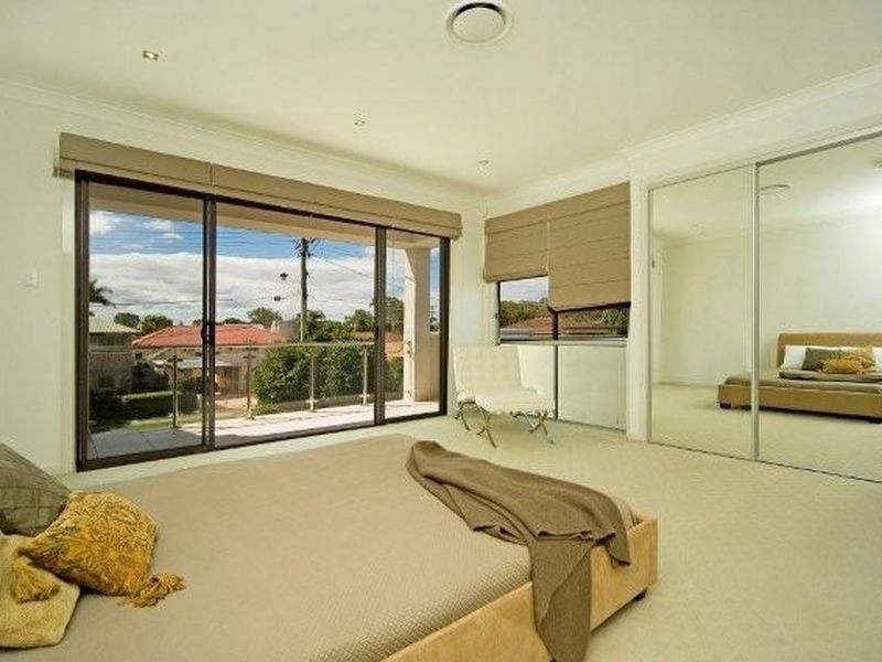 1/28 Milton Avenue, Paradise Point QLD 4216