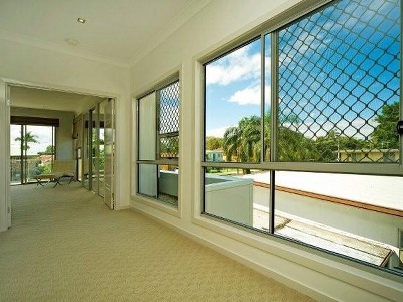 1/28 Milton Avenue, Paradise Point QLD 4216