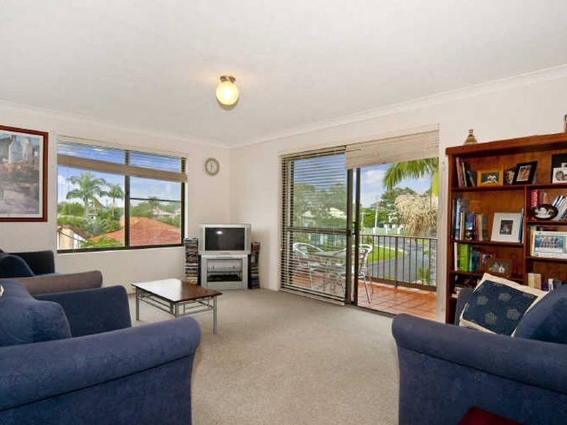 6/57 Milton Avenue, Paradise Point QLD 4216
