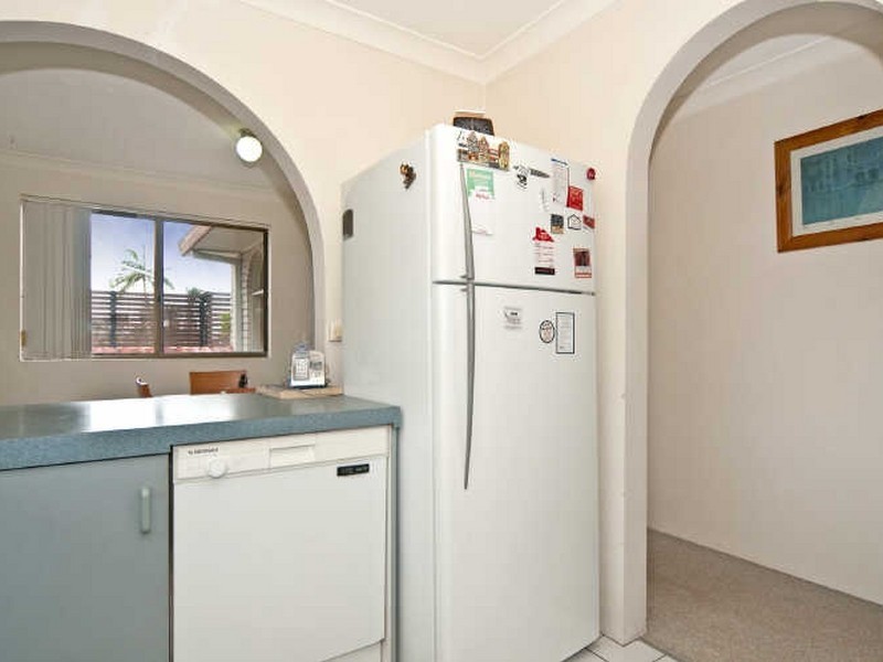 6/57 Milton Avenue, Paradise Point QLD 4216