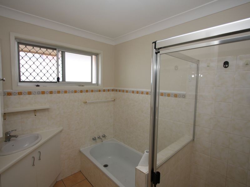 88 Paradise Parade, Paradise Point QLD 4216