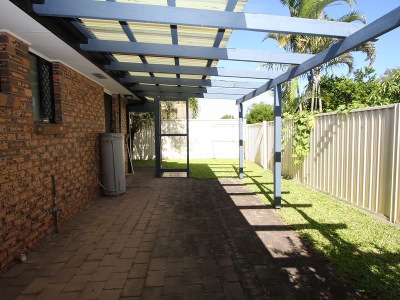 2/26 Rouen Avenue, Paradise Point QLD 4216