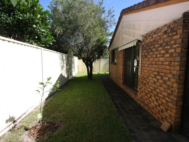 2/26 Rouen Avenue, Paradise Point QLD 4216