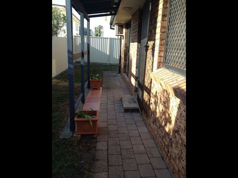 2/26 Rouen Avenue, Paradise Point QLD 4216