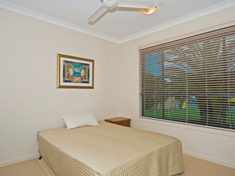 9 Kikori Crescent, Runaway Bay QLD 4216