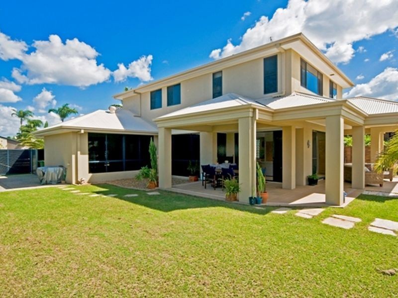 9 Kikori Crescent, Runaway Bay QLD 4216