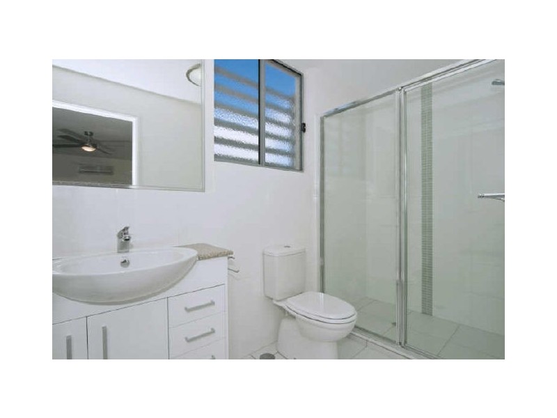 Paradise Point QLD 4216