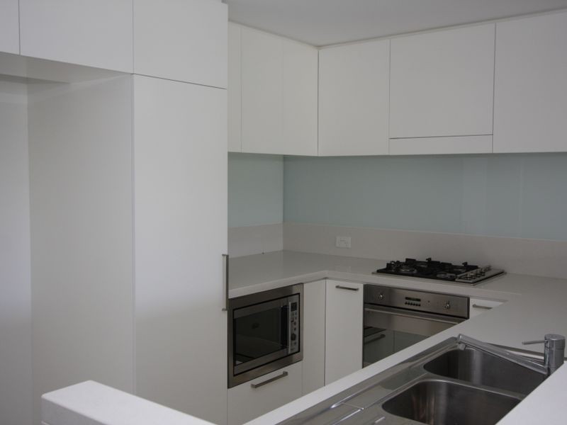 3101/323 Bayview Street, Hollywell QLD 4216