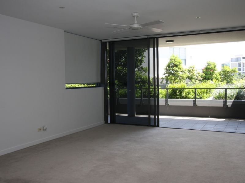 3101/323 Bayview Street, Hollywell QLD 4216