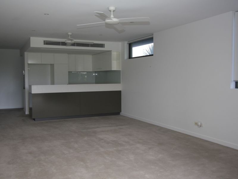 3101/323 Bayview Street, Hollywell QLD 4216
