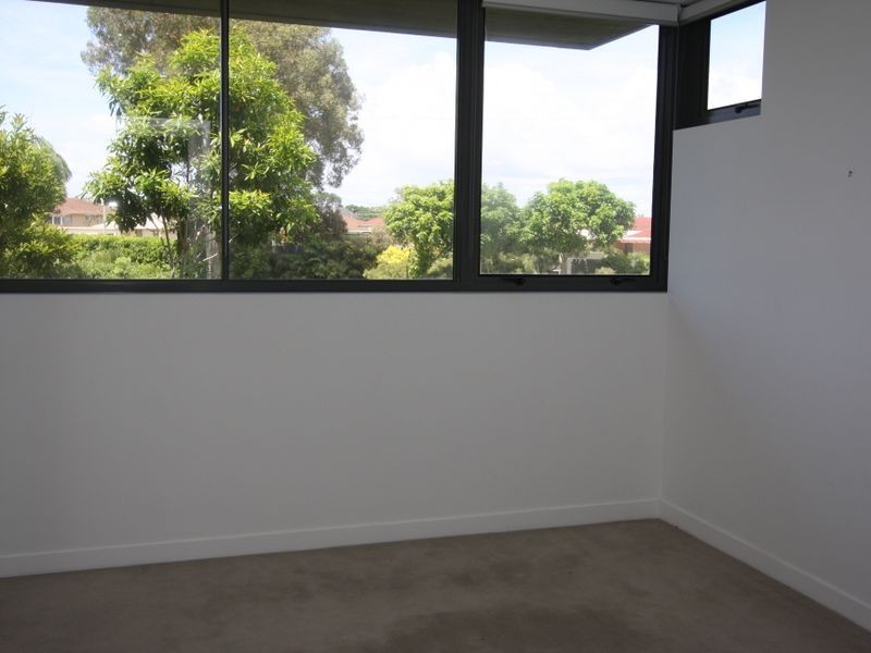 3101/323 Bayview Street, Hollywell QLD 4216