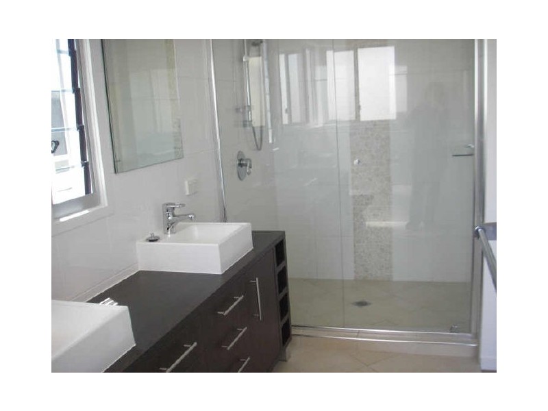 Paradise Point QLD 4216