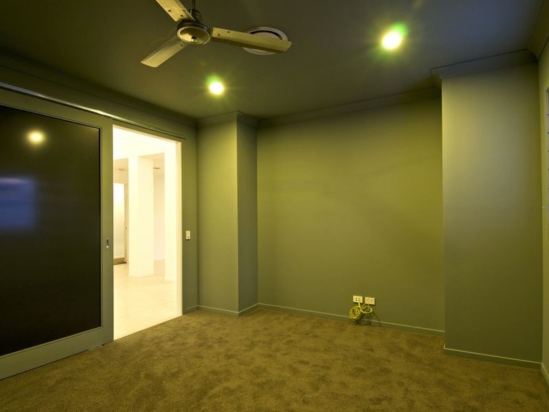 64 East Quay Drive, Biggera Waters QLD 4216