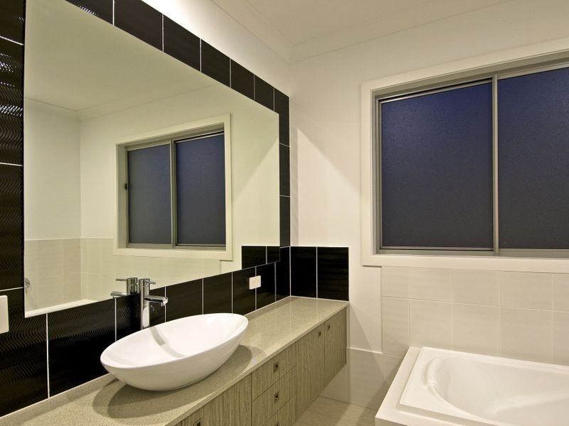 64 East Quay Drive, Biggera Waters QLD 4216