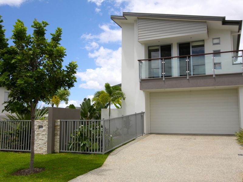 29 Harbourvue Court, Helensvale QLD 4212