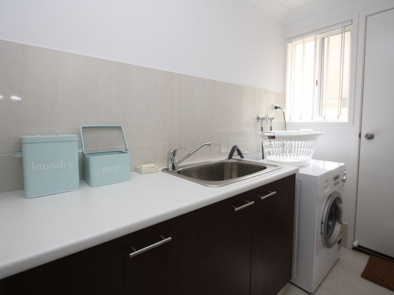 6 Iridium Drive, Hope Island QLD 4212