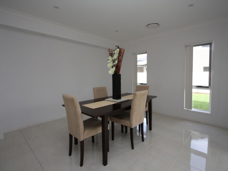 6 Iridium Drive, Hope Island QLD 4212