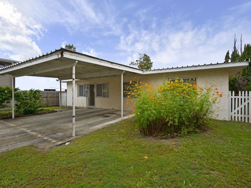 36 Errol Avenue, Paradise Point QLD 4216