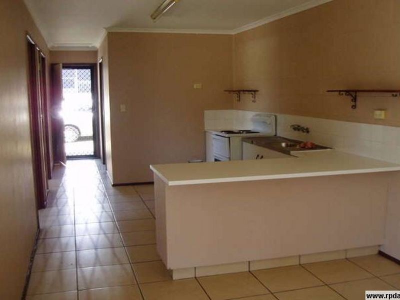 52 Hollywell Road, Biggera Waters QLD 4216