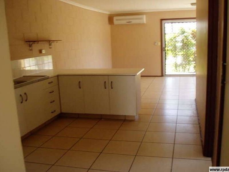 52 Hollywell Road, Biggera Waters QLD 4216