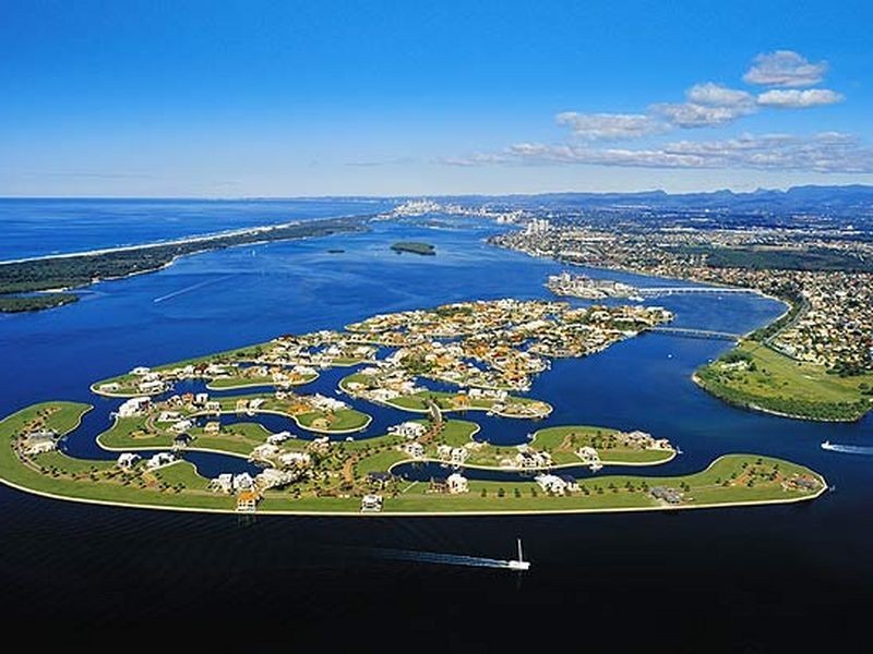 58-76 Knightsbridge Parade East, Sovereign Islands QLD 4216
