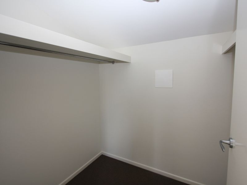 4 Thrush Avenue, Paradise Point QLD 4216