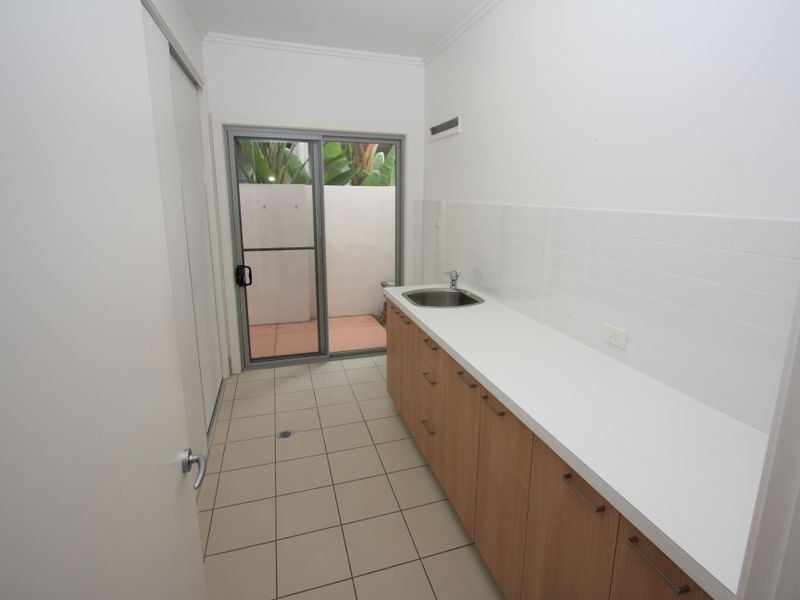 2806 Gracemere Court, Hope Island QLD 4212
