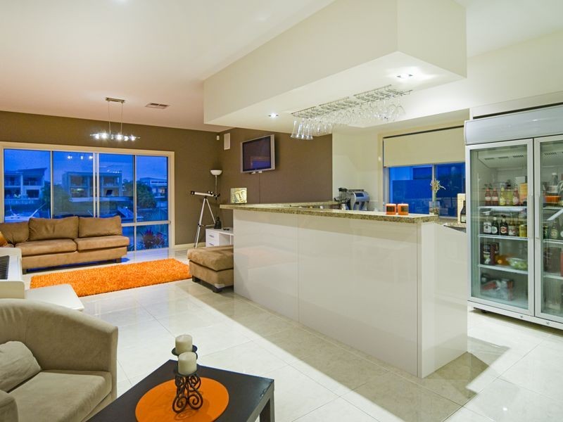 12 Coomera Court, Helensvale QLD 4212
