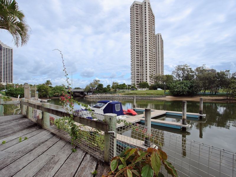 42/204 Ferny Avenue, Surfers Paradise QLD 4217