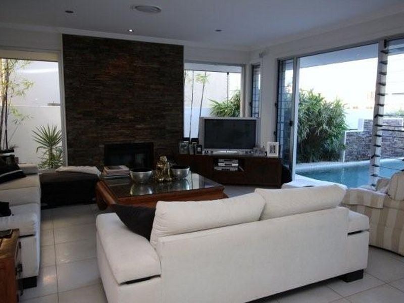 33 The Sovereign Mile, Sovereign Islands QLD 4216