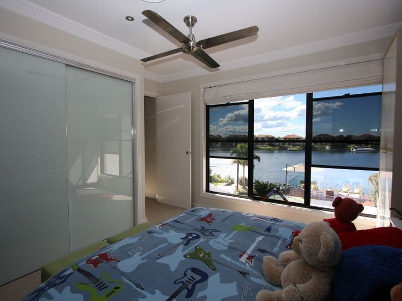 5 Sabrina Avenue, Hope Island QLD 4212