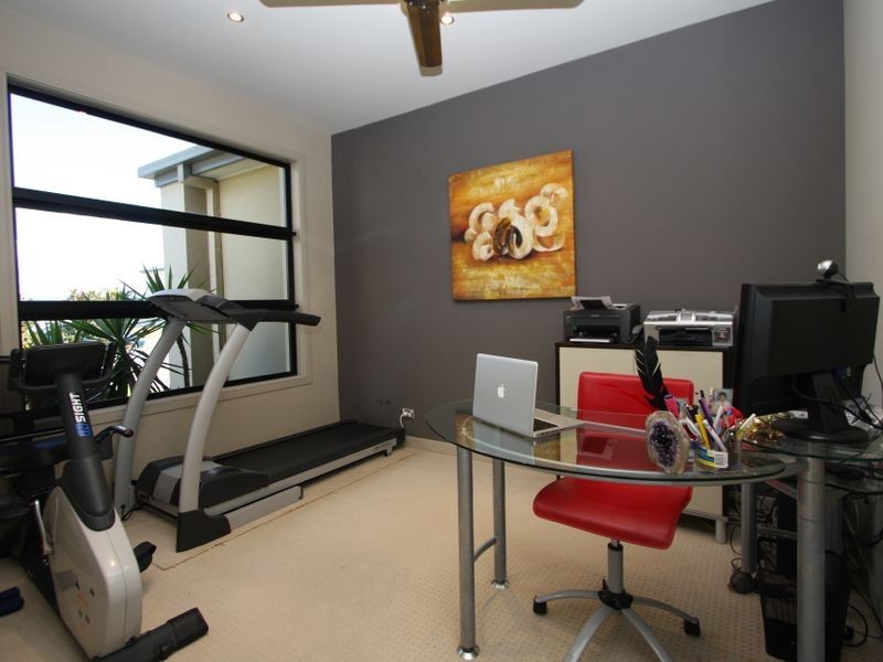 5 Sabrina Avenue, Hope Island QLD 4212