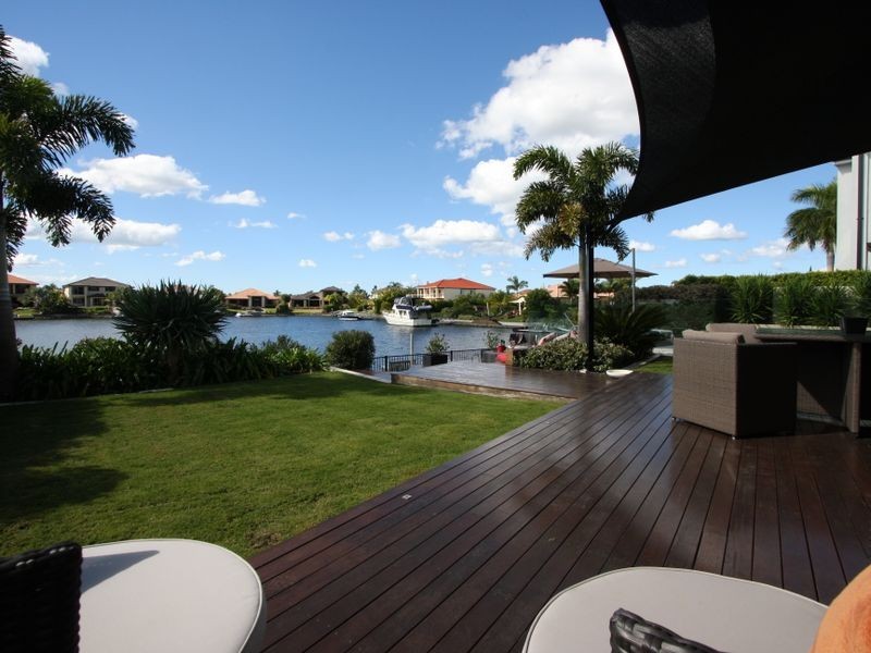 5 Sabrina Avenue, Hope Island QLD 4212