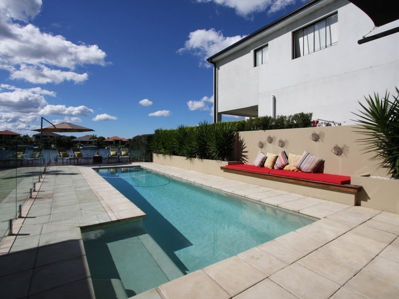 5 Sabrina Avenue, Hope Island QLD 4212