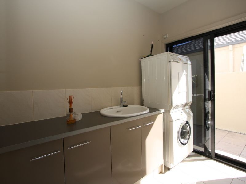 5 Sabrina Avenue, Hope Island QLD 4212