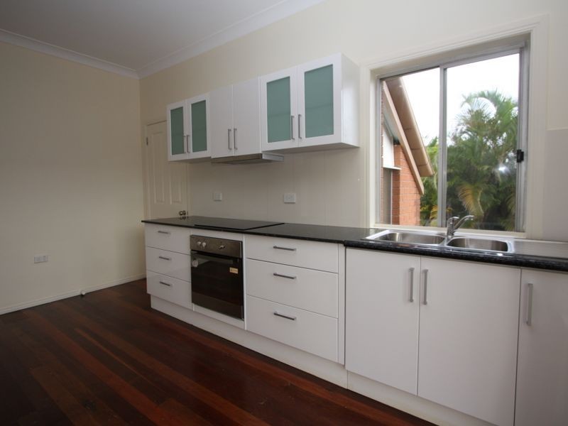 62 Coombe Avenue, Hope Island QLD 4212