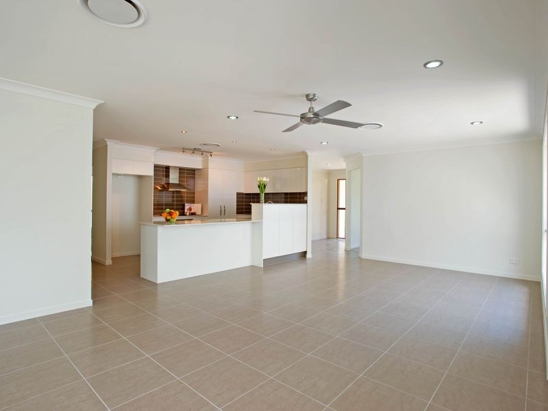 Paradise Point QLD 4216