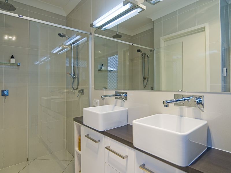 20 Southaven Drive, Helensvale QLD 4212