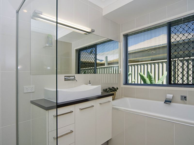20 Southaven Drive, Helensvale QLD 4212