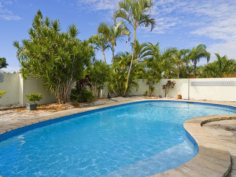 8 Hyacinth Avenue, Hollywell QLD 4216