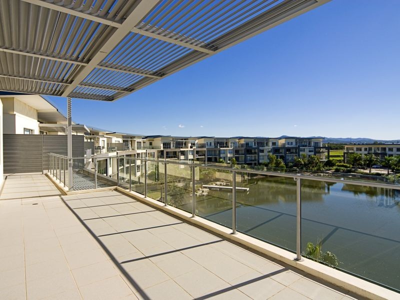 244/3 Pendraat Parade, Hope Island QLD 4212