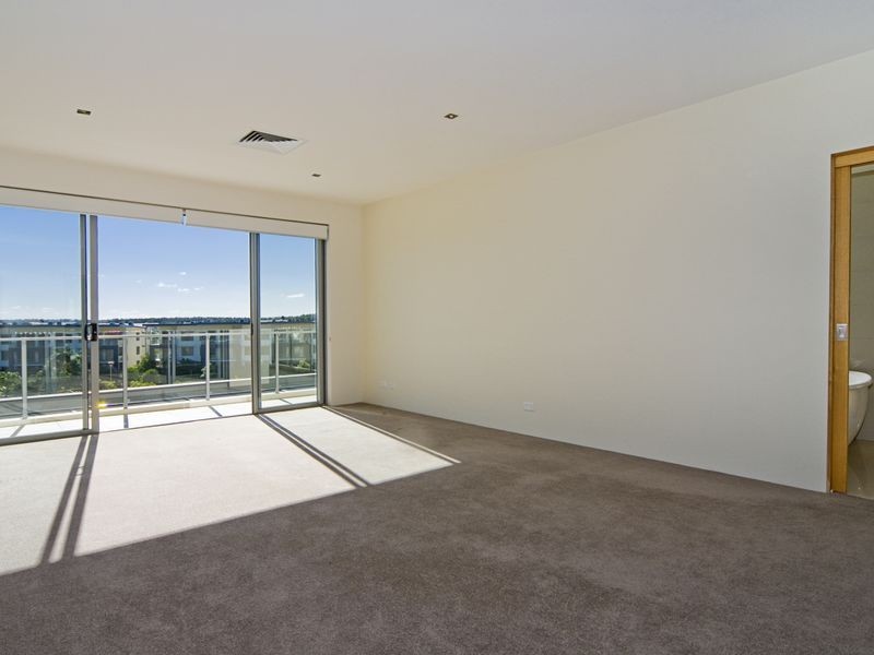 244/3 Pendraat Parade, Hope Island QLD 4212
