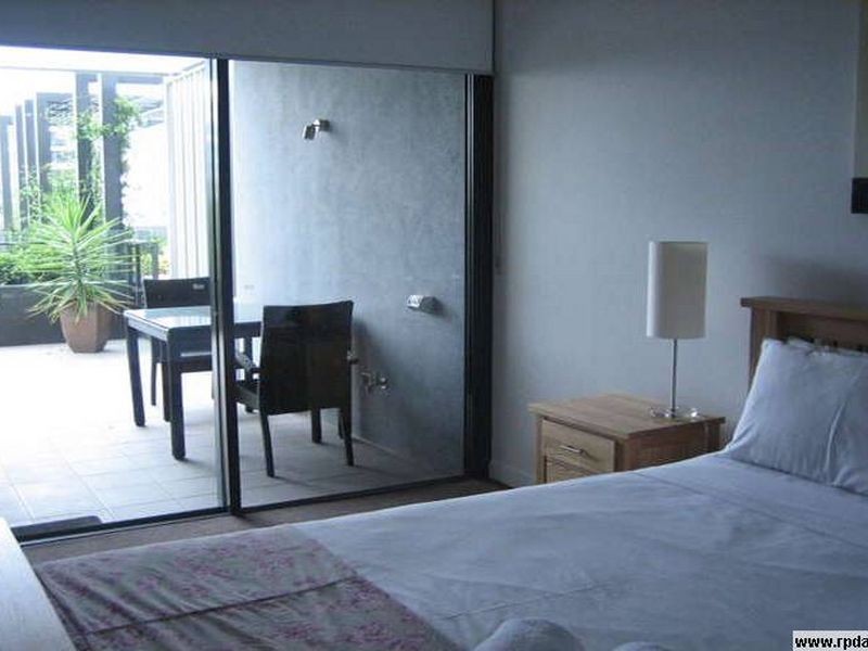 3102/323 Bayview Street, Hollywell QLD 4216