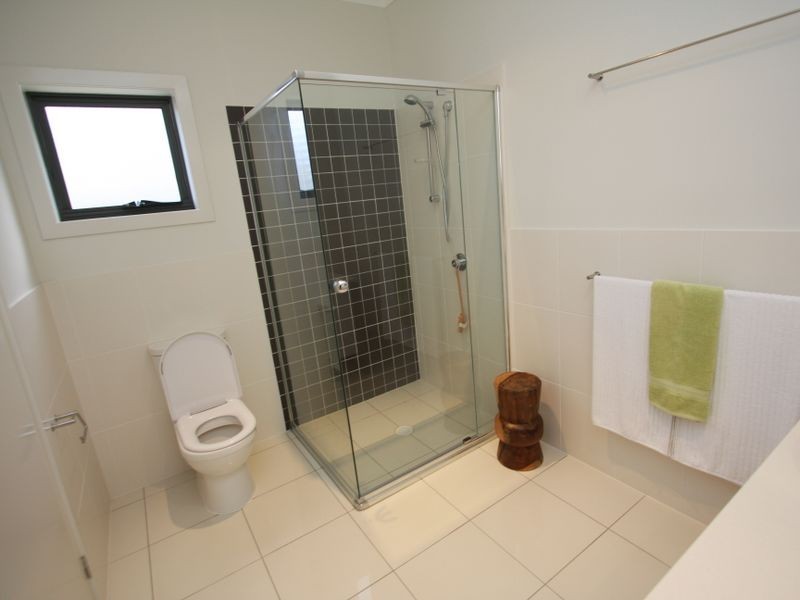 4 Galley Road, Hope Island QLD 4212